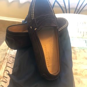 Sz 12, too big for me, never worn outside